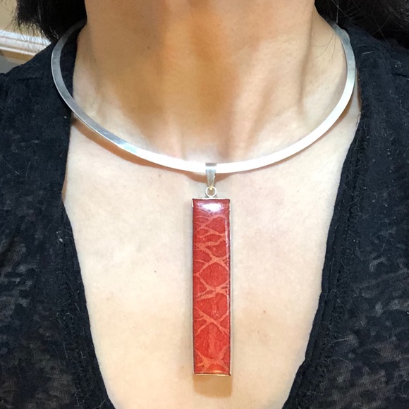 Jewelry - Genuine coral 925 choker